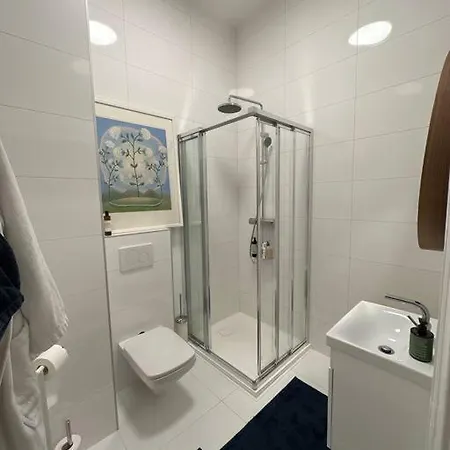 Moderny V Centre Bratislavy * Братислава